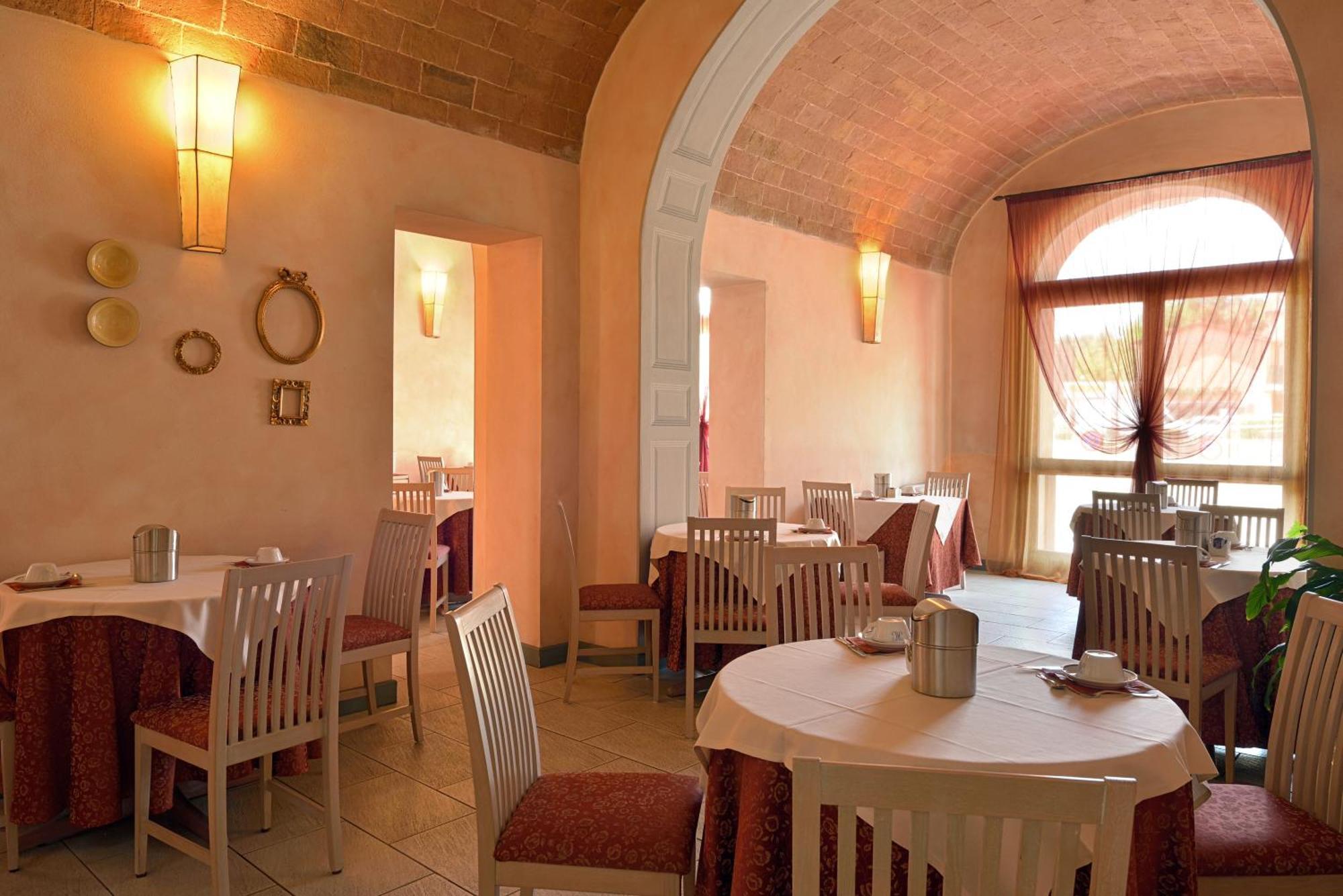 Hotel La Colonna Siena Esterno foto