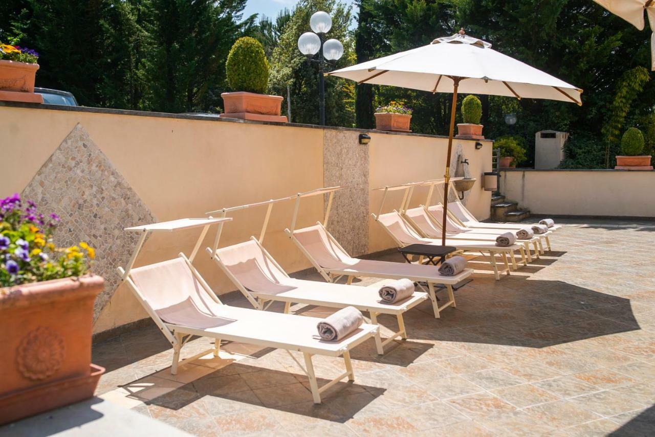 Hotel La Colonna Siena Esterno foto